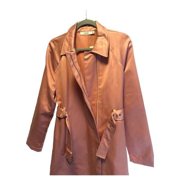 JustFab - Belted Satin 1/4 Length Trench Jacket - Picture 4 of 15